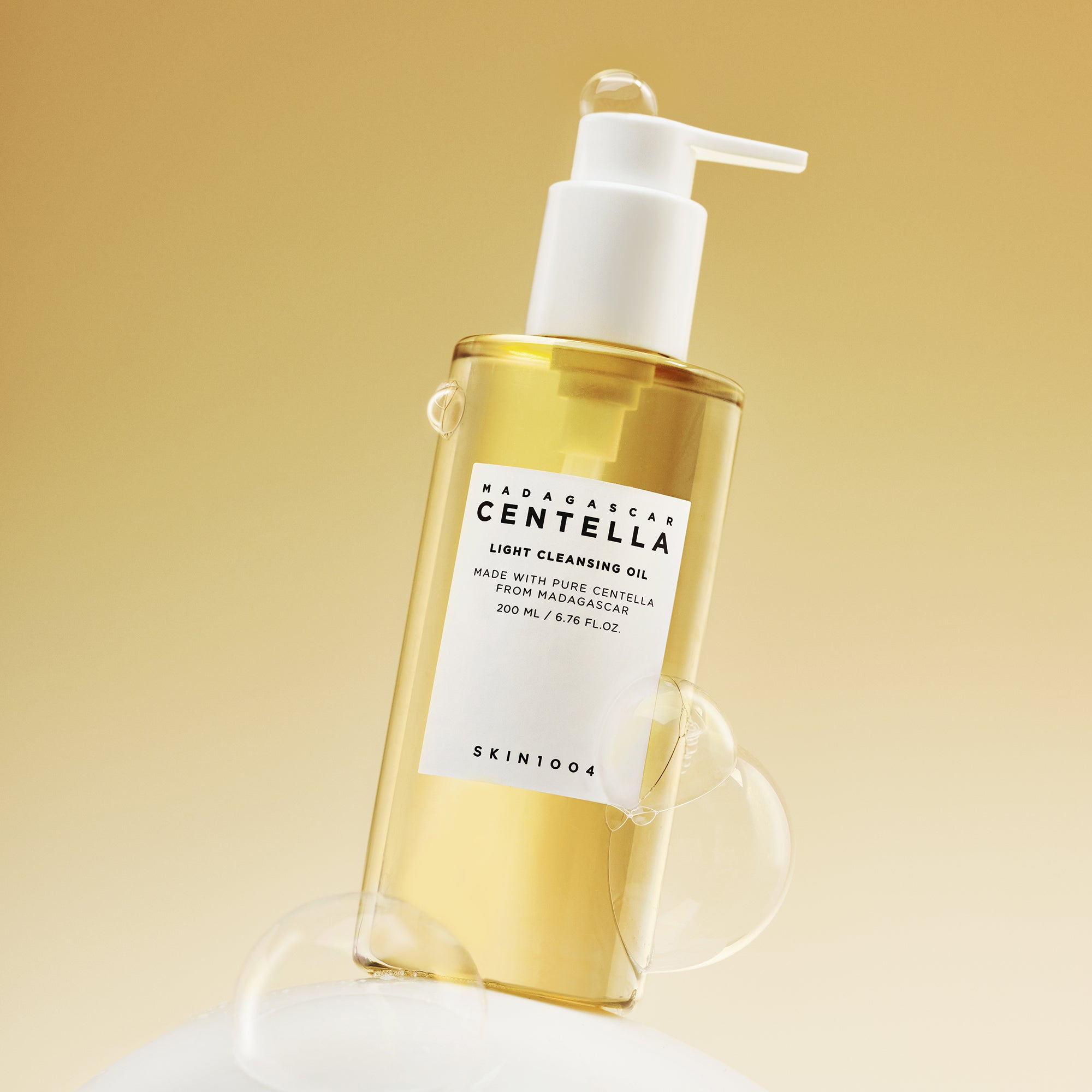 Madagascar Centella Light Cleansing Oil