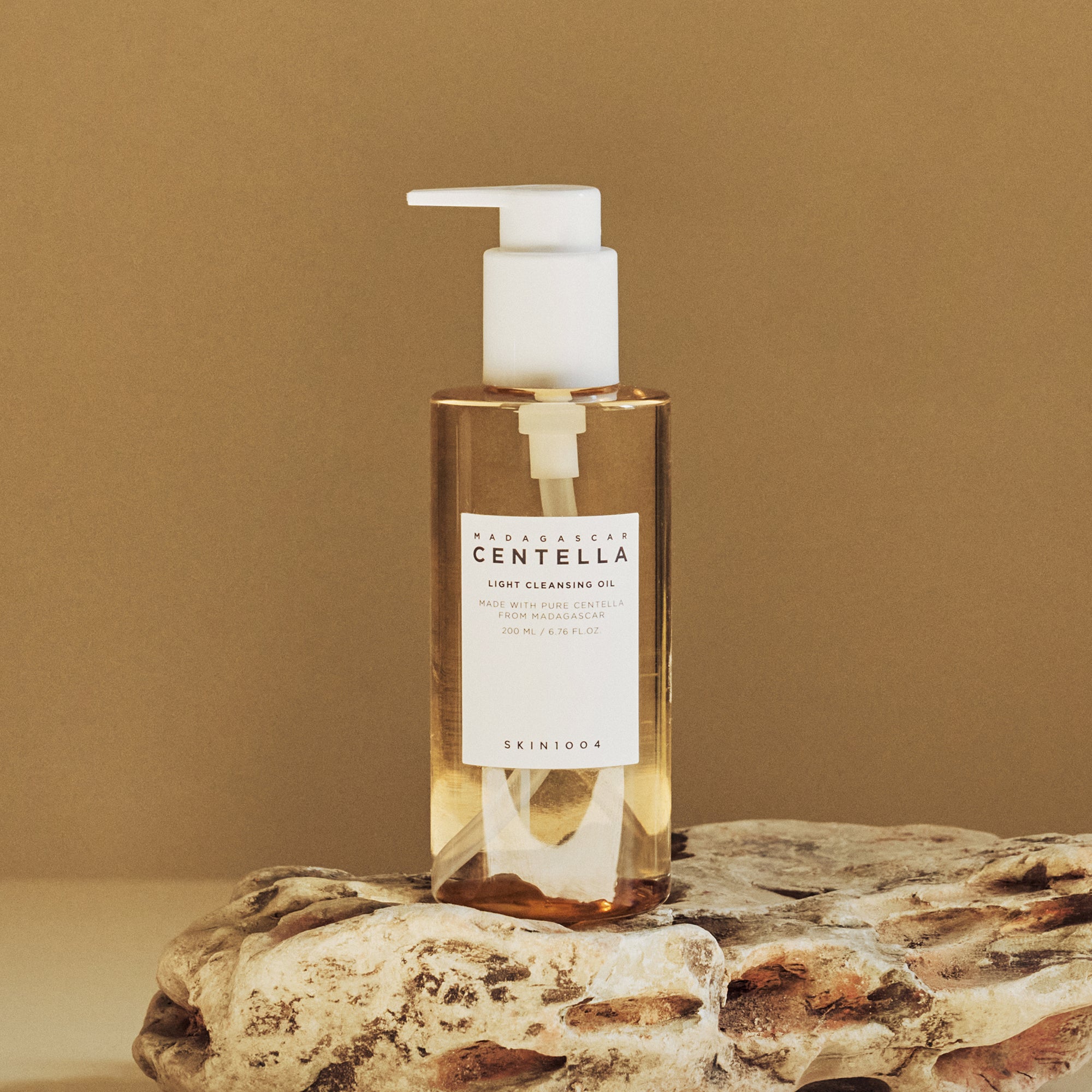 Madagascar Centella Light Cleansing Oil